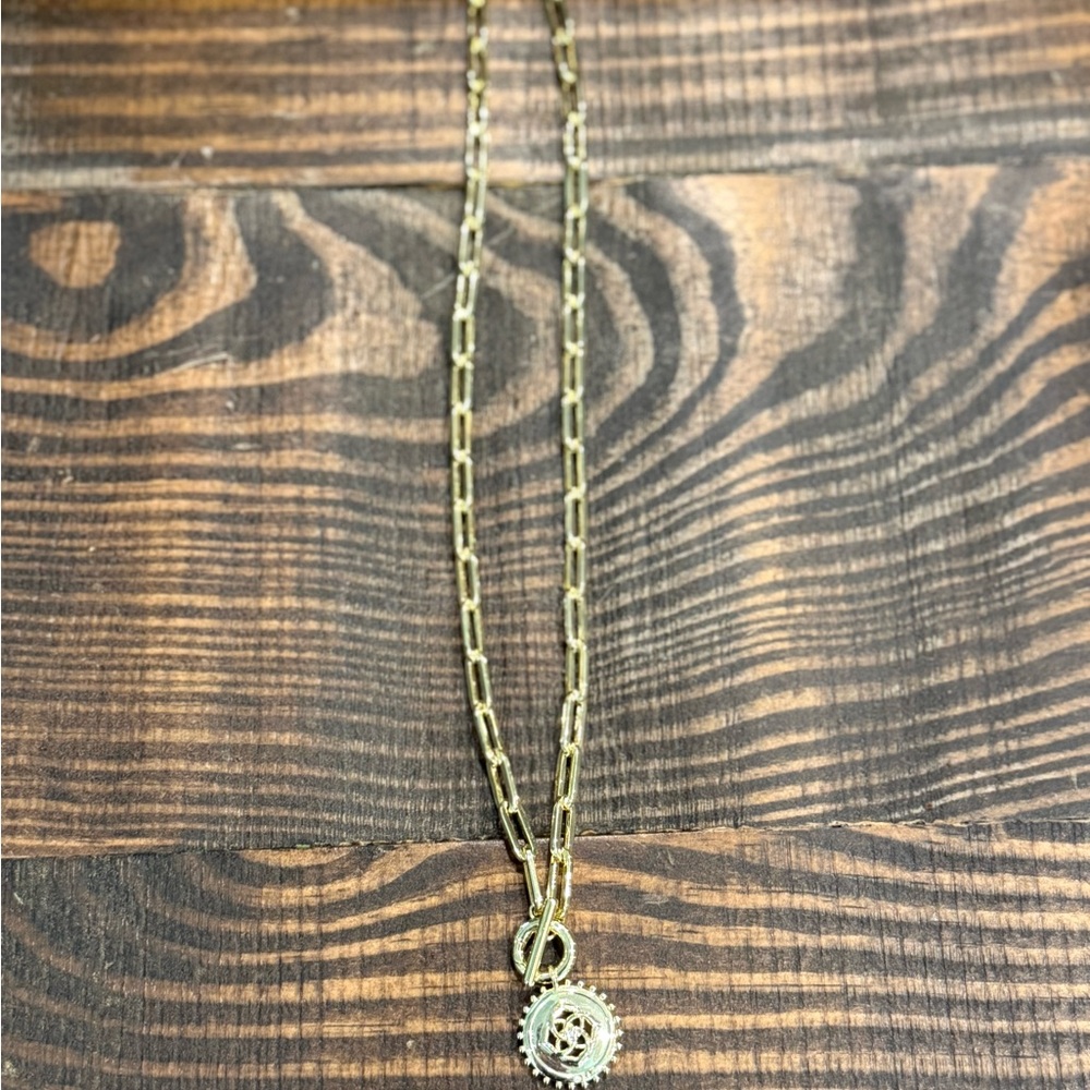 Kendra Scott Gold Chain Necklace with Pendant